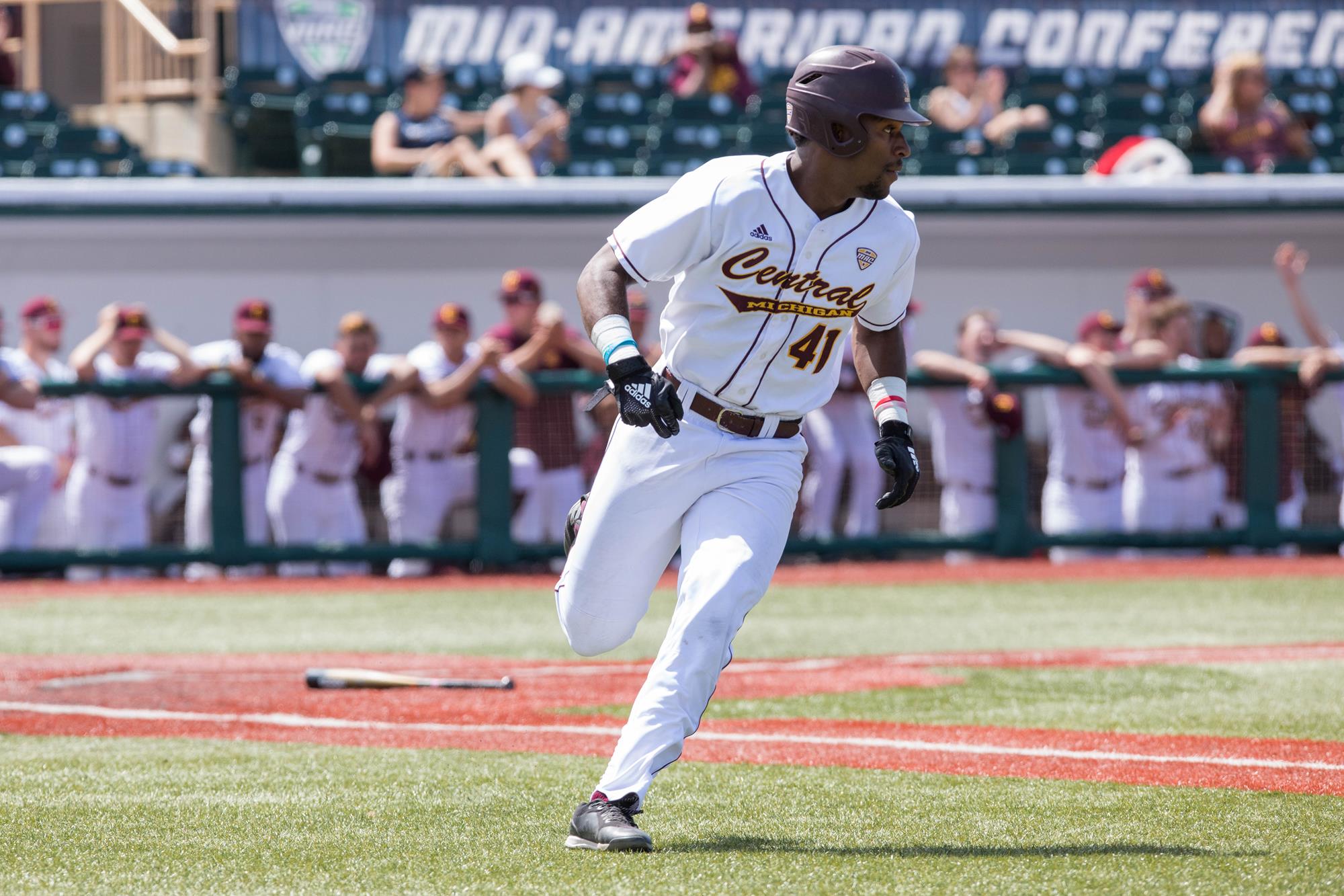 Zavier Warren